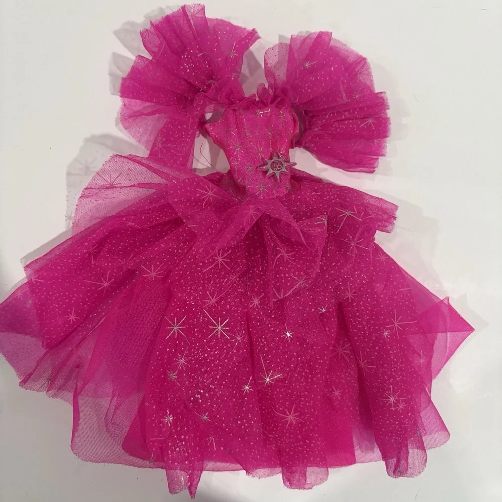 Vintage Happy Holidays Barbie Pink Dress Special Edition Mattel 4098 90s
